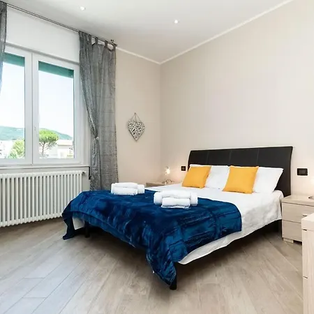 Apartment Luna House La Spezia